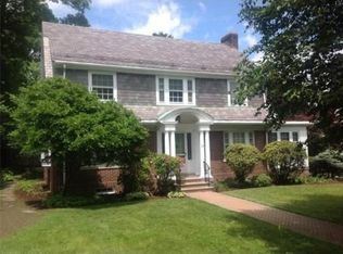 17 Shattuck Rd, Watertown, MA 02472