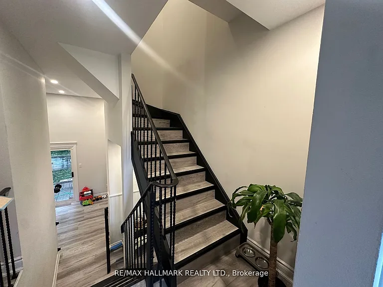 51 Paulander Dr #108 — Photo 2