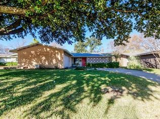 812 Woodland Way, Richardson, TX 75080
