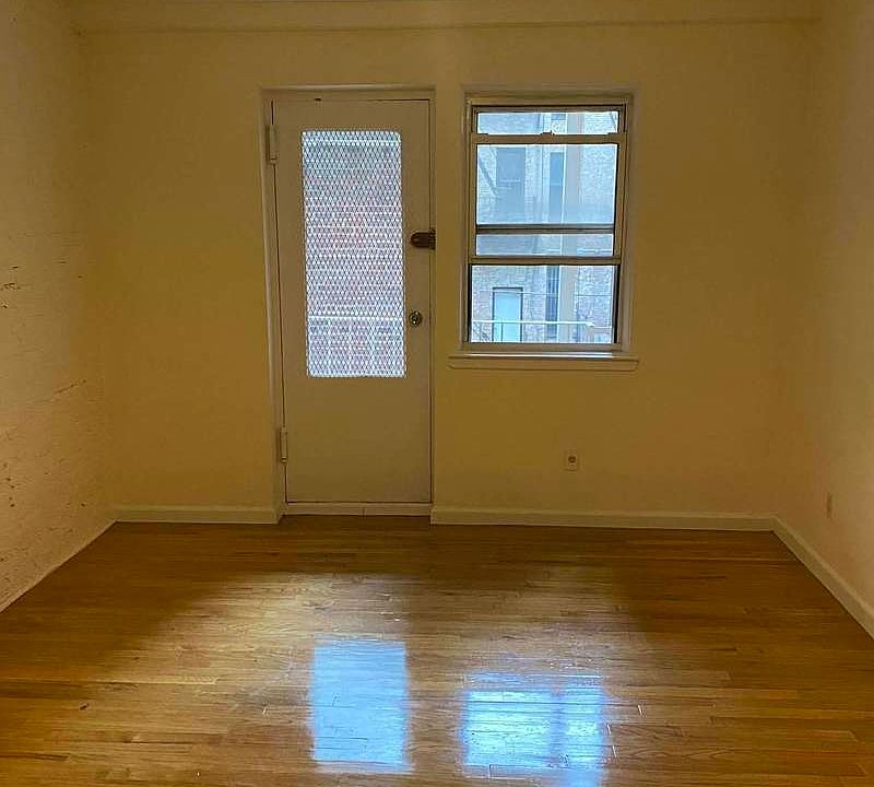 1st image of 155 E 84th St APT 2