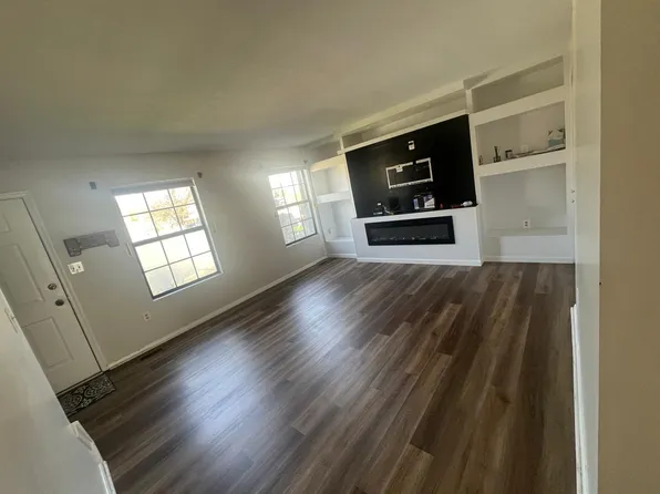 663 Johahn Dr, Westminster, MD 21158