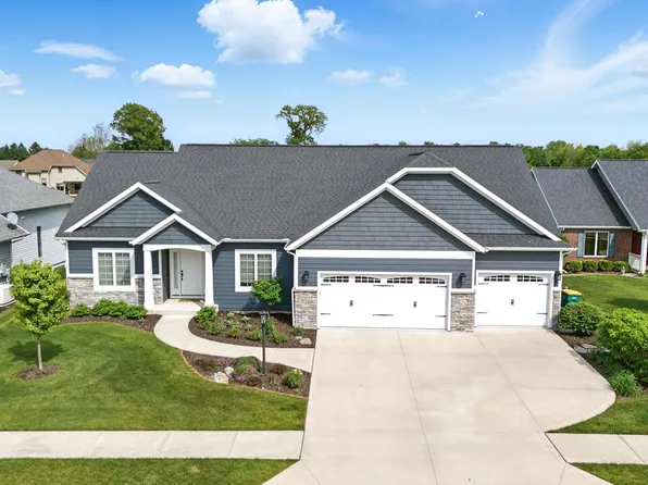 2953 Bonfire Pl, Fort Wayne, IN 46814