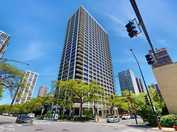 88 W Schiller St APT 901L, Chicago, IL 60610