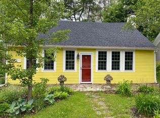 30 Main St, Raymond, ME 04071