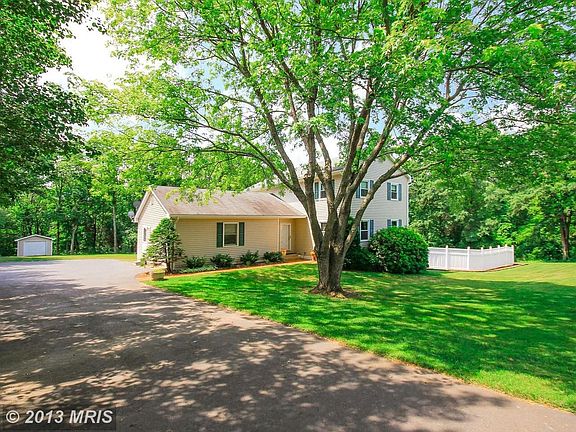 2nd image of 10213 Oxfordshire Dr