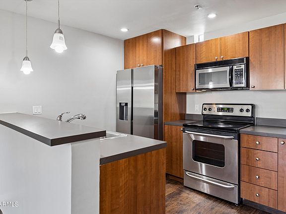 5th image of 1111 W UNIVERSITY Drive #2011