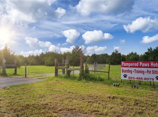 2245 E Us Highway 82, Dodd City, TX 75438