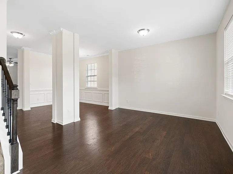 152 Atwater Landing Dr — Photo 4