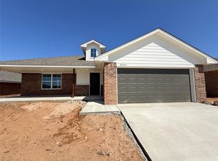 21235 SE 32nd St, Harrah, OK 73045