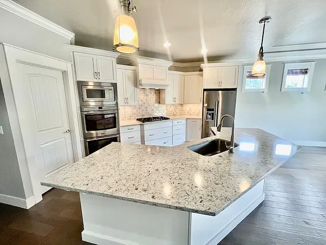 Radiant Ridge — Photo 3