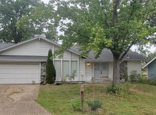 30 Picardy Dr, Lake Saint Louis, MO 63367