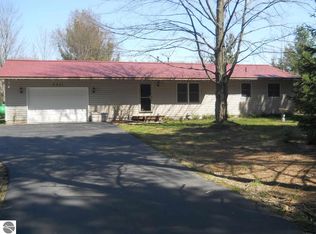 2641 N Reynolds Rd, Interlochen, MI 49643