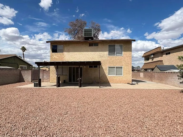 7247 Enterprise Dr — Photo 15
