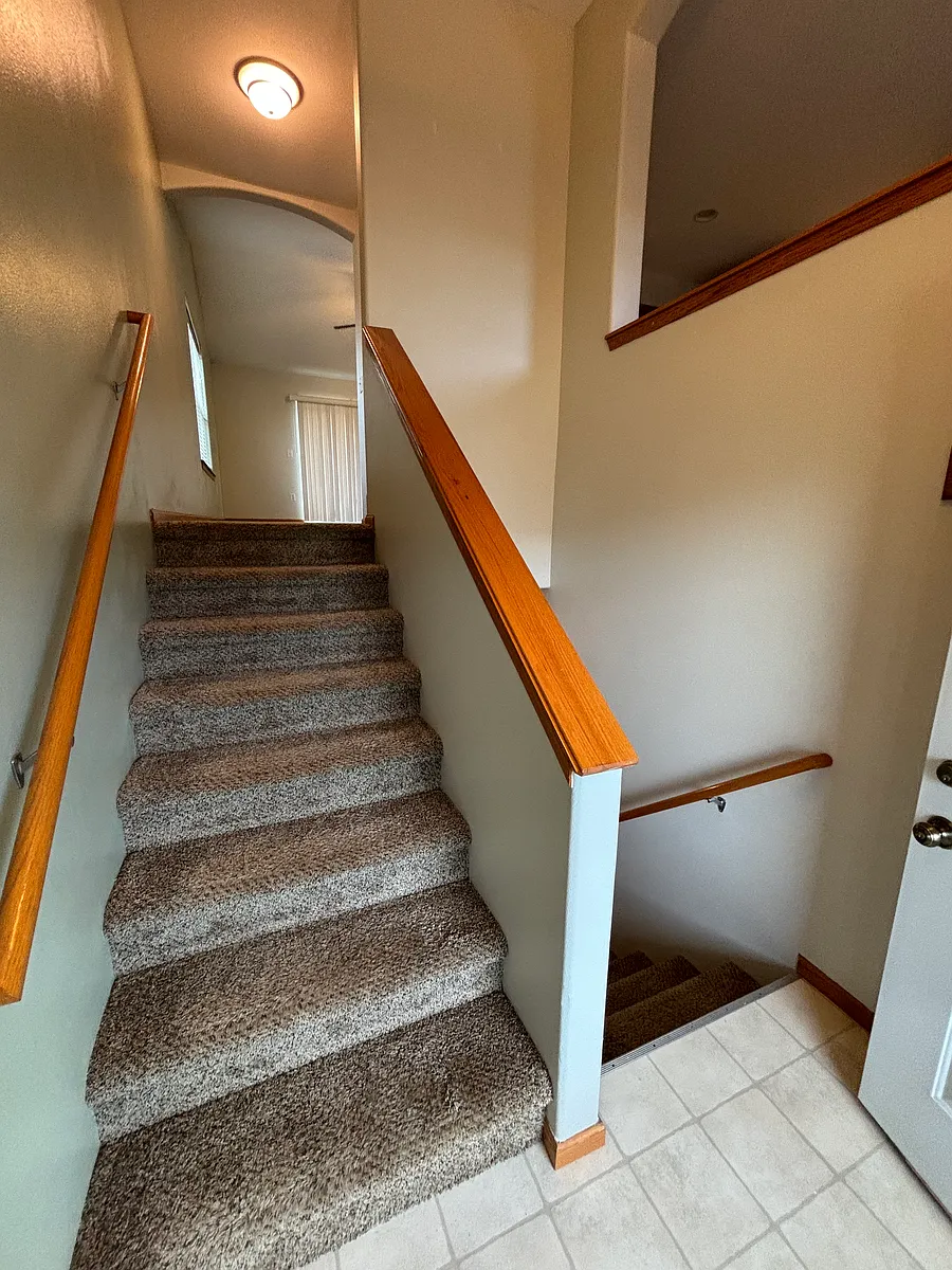 Building Photo - 1552 Deerfield Dr