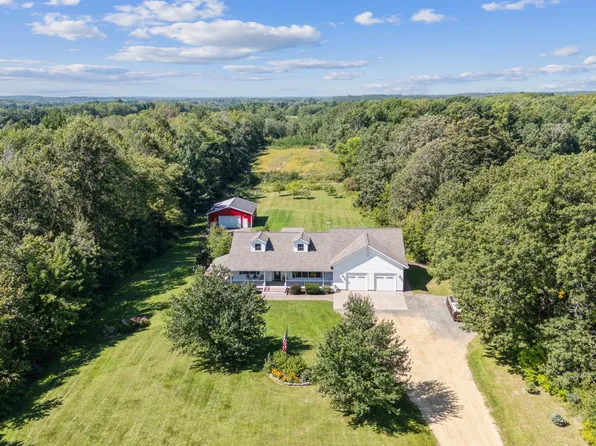 573 60th St, Clear Lake, WI 54005