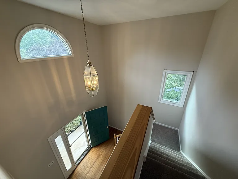 83 Winterberry Ct — Photo 12