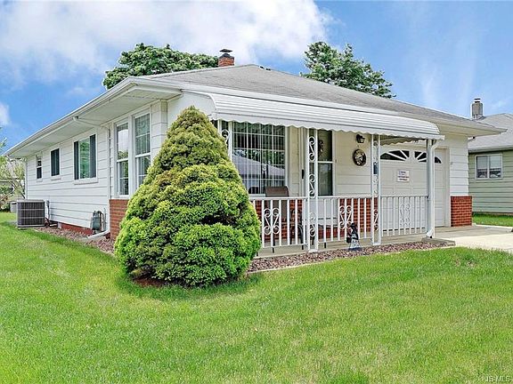 3rd image of 153 Liberta Dr