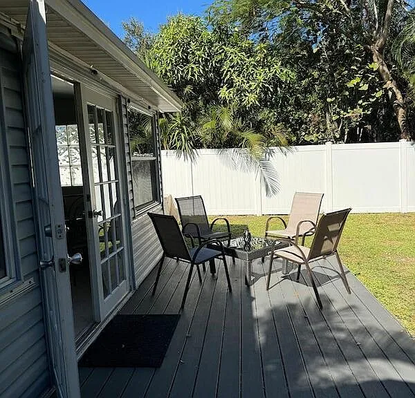 601 N Pennock Ln #0 — Photo 13