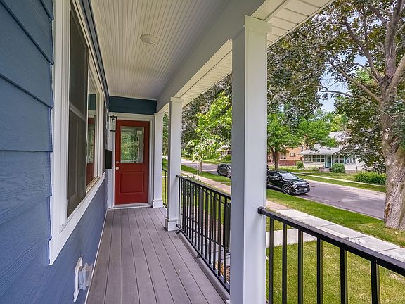 3rd image of 1106 Hawthorne Ave E #1