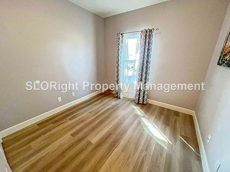 1274 El Camino Real — Photo 4