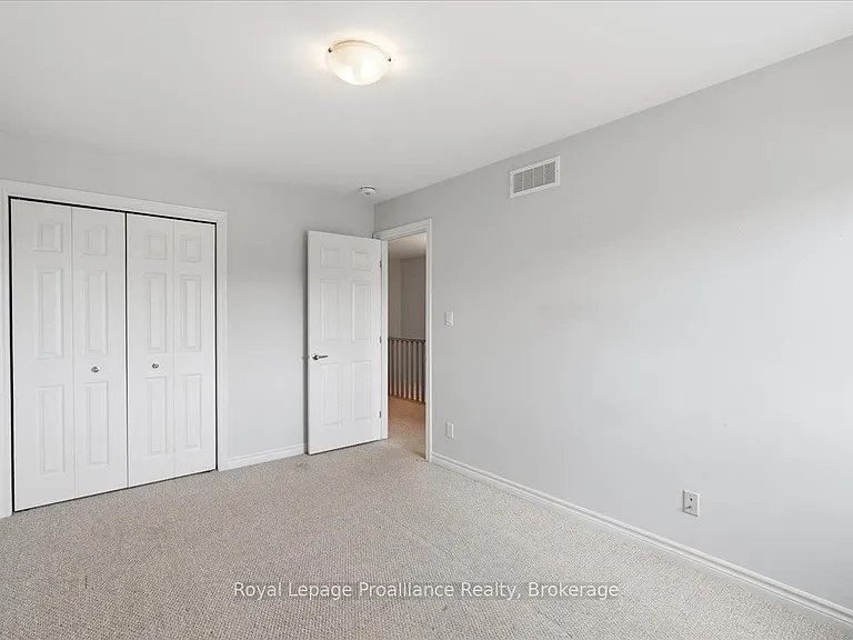 16 Ledgerock Ct — Photo 21