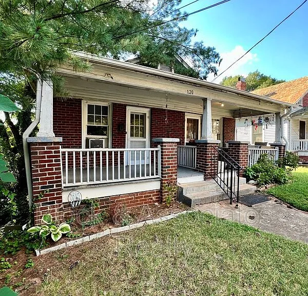 120 S Poplar St — Photo 23