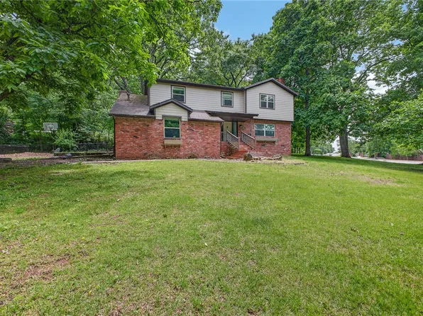 2825 E Inwood Ln, Fayetteville, AR 72701