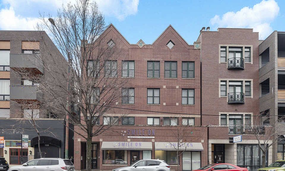 1st image of 1350 W Belmont Ave APT F
