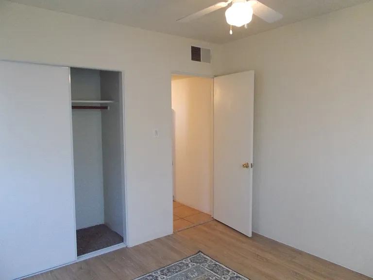 4335 N 15th Ave #9 — Photo 18