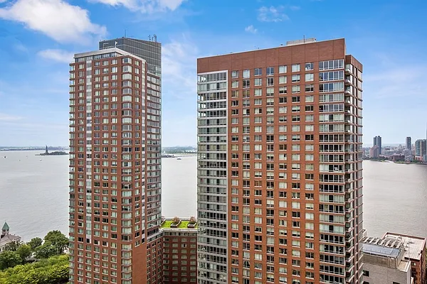 Sold by Compass | media 10