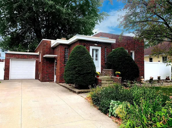 1113 South CEDAR AVENUE, Marshfield, WI 54449