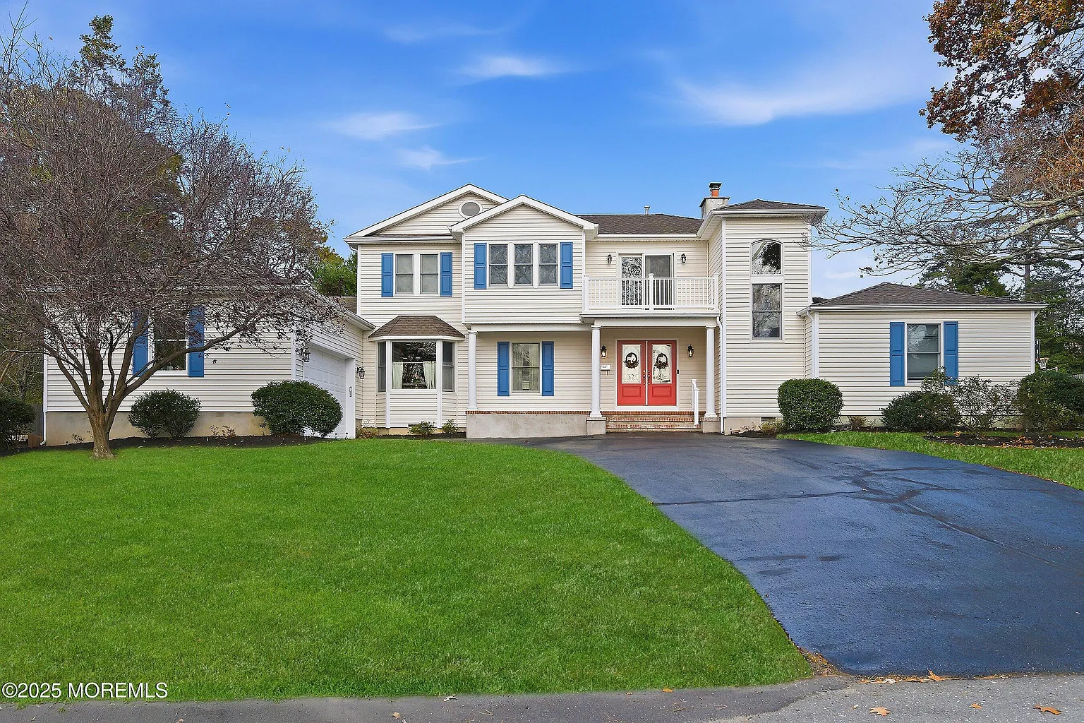 1105 Shore Drive photo 1