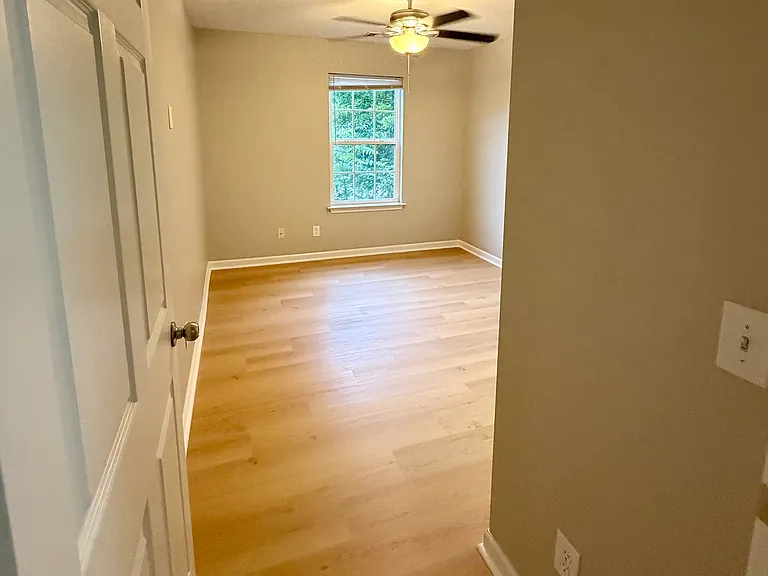 230 Blanton St — Photo 2