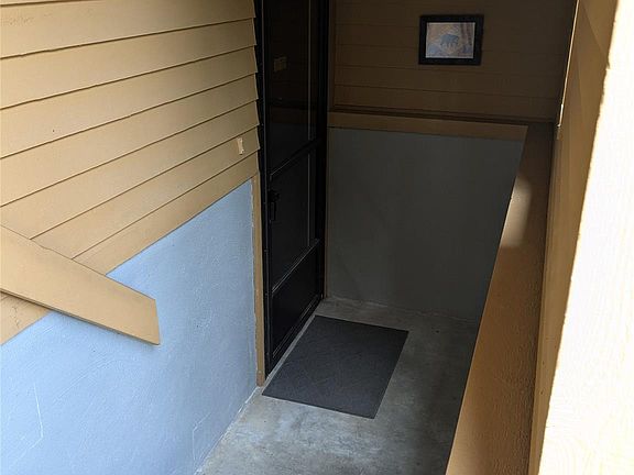 5th image of 4749 S Pleasantview Rd #37