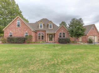 17736 E 95th St N, Owasso, OK 74055