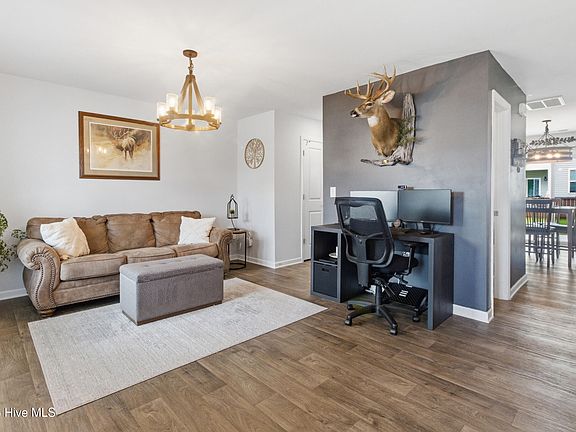3rd image of 303 Ginger Drive
