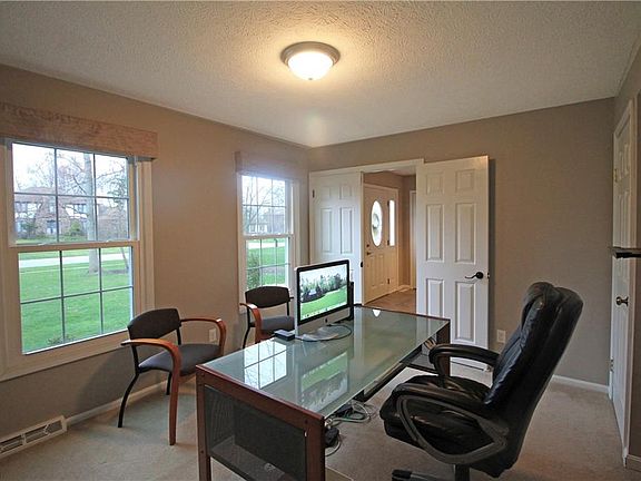 4th image of 4250 Sir Robert Ave