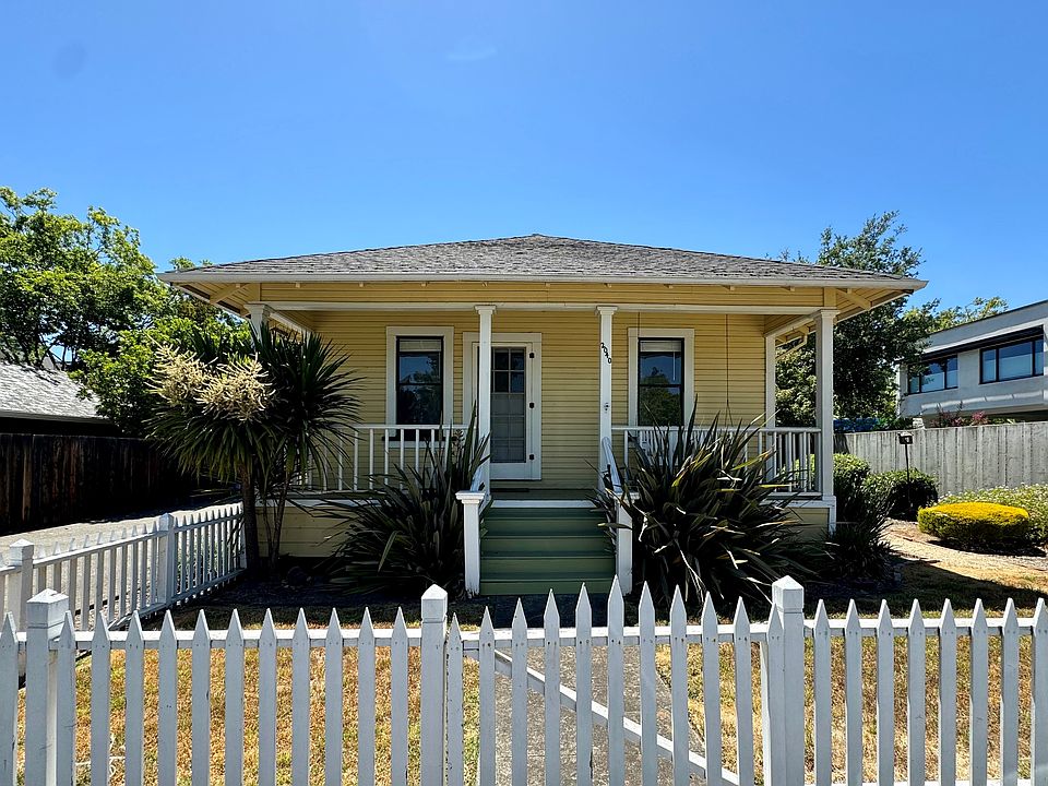 1st image of 2040 Humboldt St #B