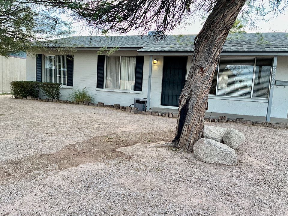 5502 S El Camino Drive - 3 Bedroom, 2 Bath Home Deep in a Residential Community with Nearby Parks and Schools.