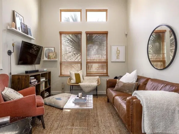 1601 E 5th St APT 219, Austin, TX 78702