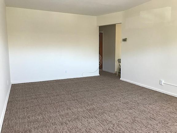 3rd image of 2550 72nd St #2
