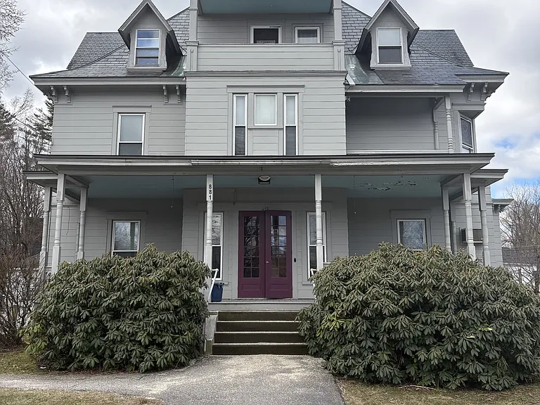 879-881 Main St — Photo 19