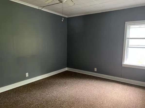 1949 Loring Xing APT 1, Cortland, NY 13045