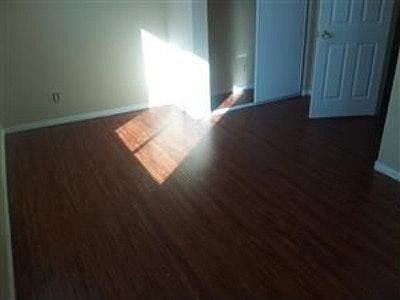 3rd image of 8912 Cambridge Glen Ct