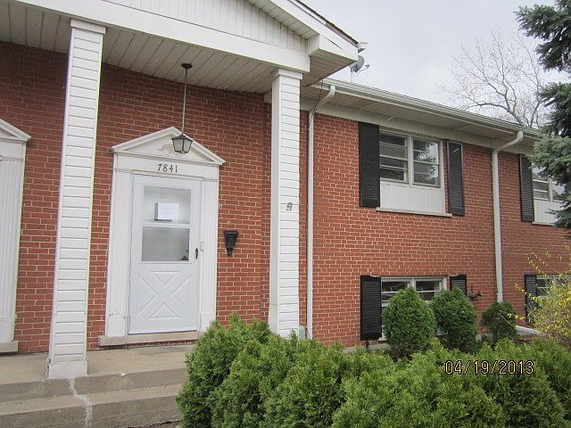 1st image of 7841 N Nordica Ave