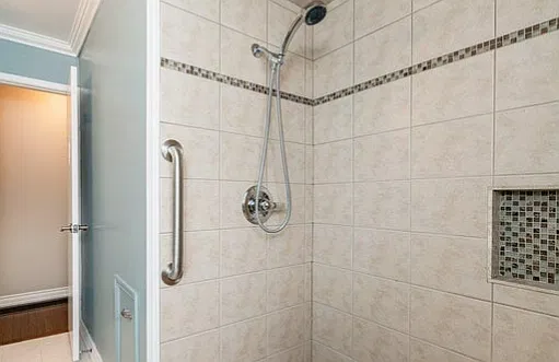 Single Family Home For Rent — Photo 3