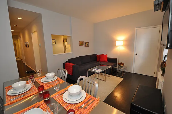 Rented by RES New York | media 9