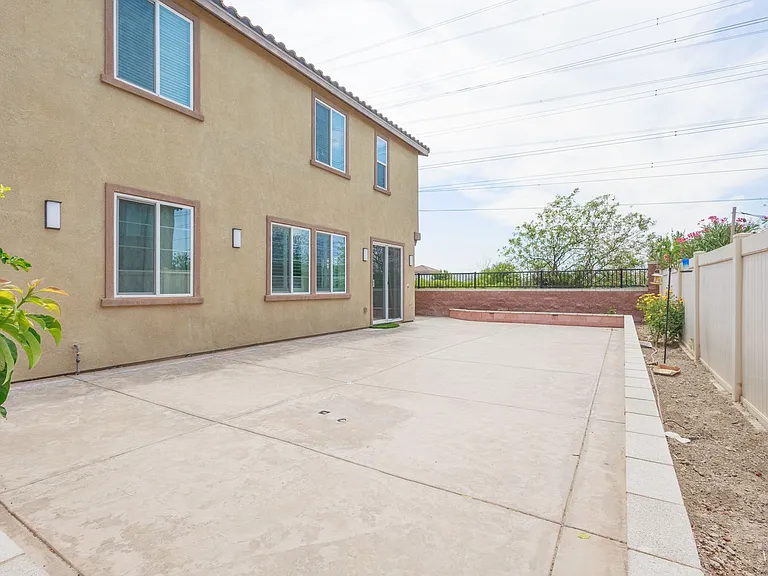 16220 Retreat Ct — Photo 14