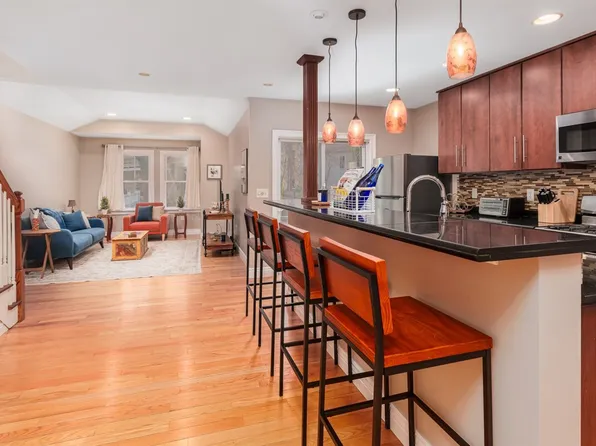 19 S Franklin St #Id1302143p, Saratoga Springs, NY 12866