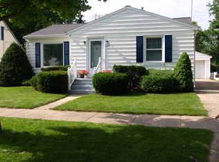 255 W 22nd St, Holland, MI 49423